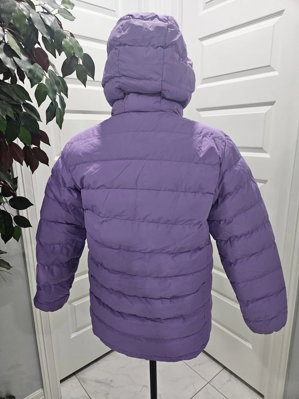 Wantdo Kids Hooded Puffer Jacket in Purple with Red-Lined Hood